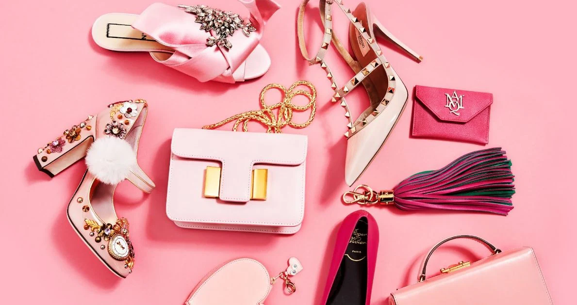 Chic Accessory Ideas for Upgraded Simple Outfits