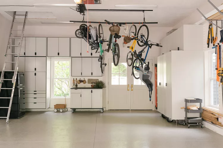 Functional Garage Storage Tips for Cleaner Homes