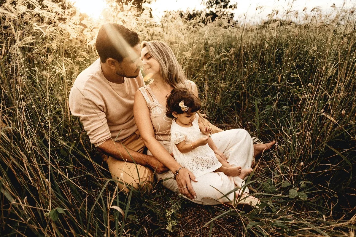 Fresh Outfit Ideas for Family Photo Sessions